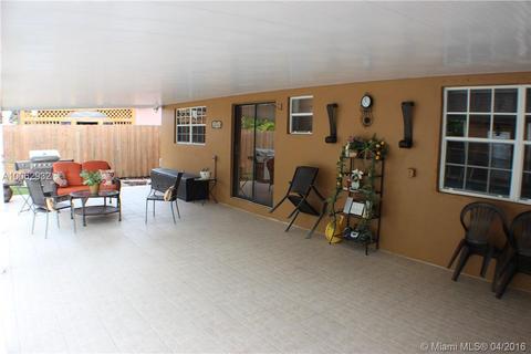 565 W 77th St, Hialeah, FL 33014 photo 22
