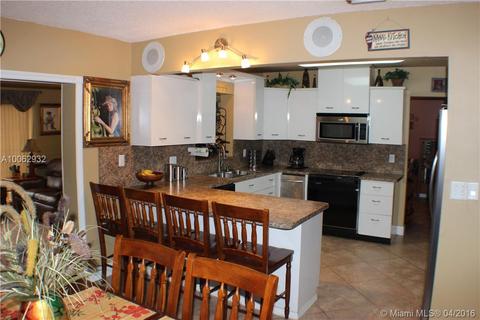 565 W 77th St, Hialeah, FL 33014 photo 6