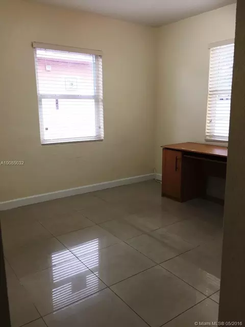 680 E 49th St, Hialeah, FL 33013 photo 10