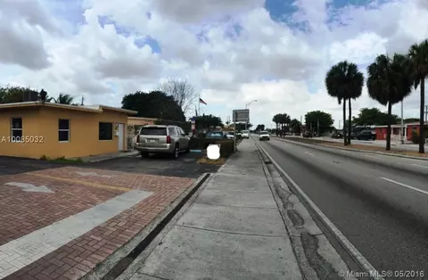 680 E 49th St, Hialeah, FL 33013 photo 3