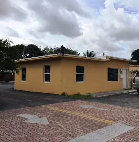680 E 49th St, Hialeah, FL 33013 photo 1