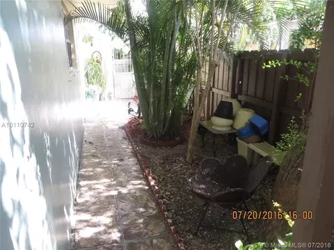474 E 13th St, Hialeah, FL 33010 photo 8