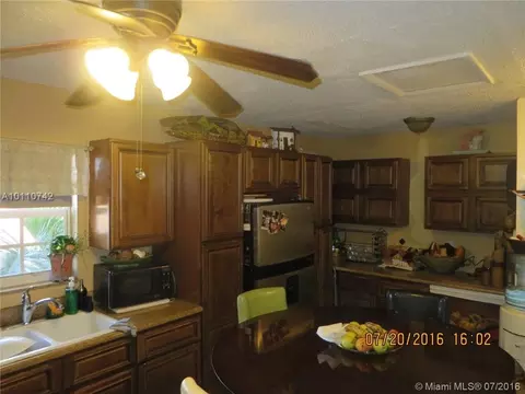474 E 13th St, Hialeah, FL 33010 photo 14