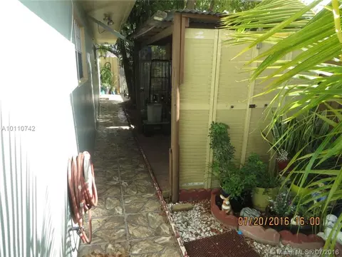 474 E 13th St, Hialeah, FL 33010 photo 9