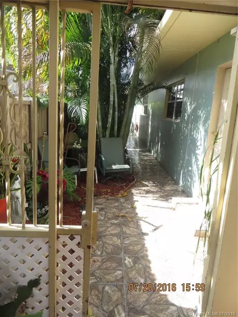 474 E 13th St, Hialeah, FL 33010 photo 6