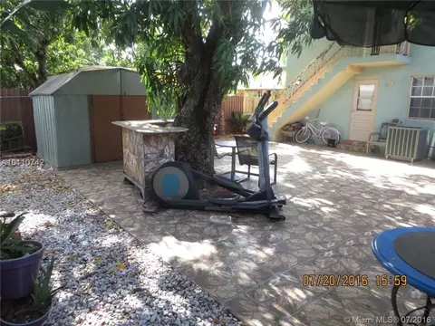 474 E 13th St, Hialeah, FL 33010 photo 3