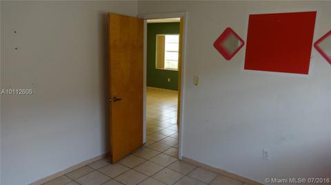 Undisclosed, Hialeah, FL 33012 photo 5
