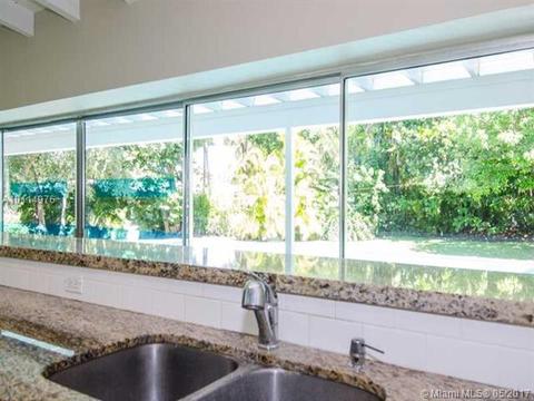 6045 Chapman Field Dr, Pinecrest, FL 33156 photo 13