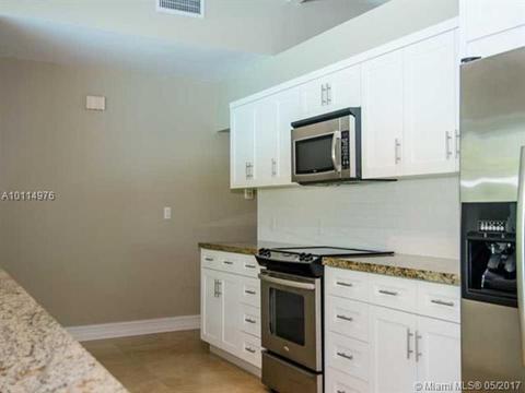 6045 Chapman Field Dr, Pinecrest, FL 33156 photo 11