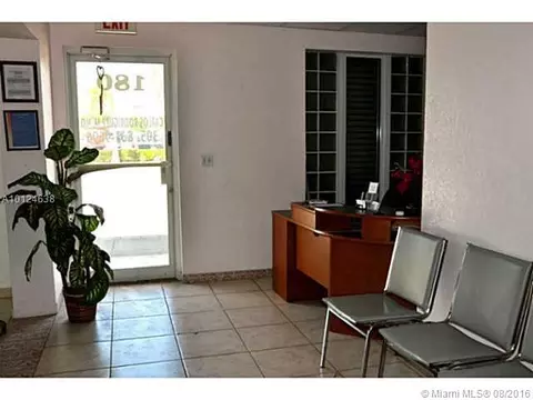 180 Hialeah Dr, Hialeah, FL 33010 photo 1
