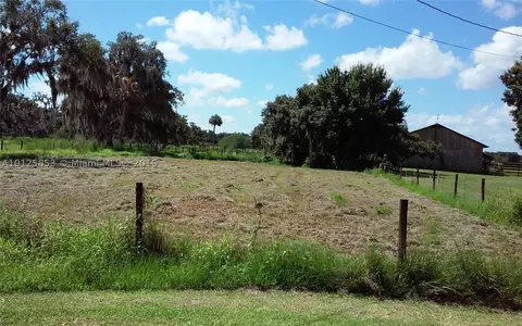 319 Meadow Ln, Other, FL 33857 photo 5