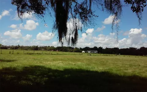 319 Meadow Ln, Other, FL 33857 photo 8