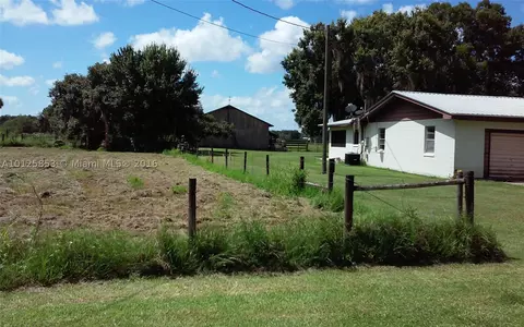 319 Meadow Ln, Other, FL 33857 photo 4