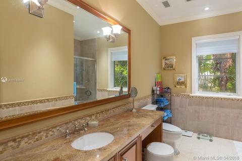 15 Harbor Pt, Key Biscayne, FL 33149 photo 25