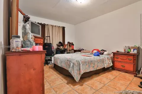 9 E 9th St, Hialeah, FL 33010 photo 3