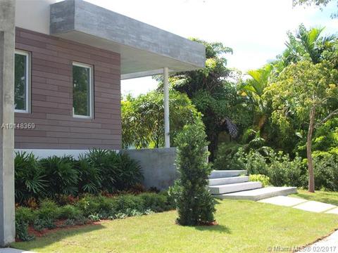 320 W Heather Dr, Key Biscayne, FL 33149 photo 2