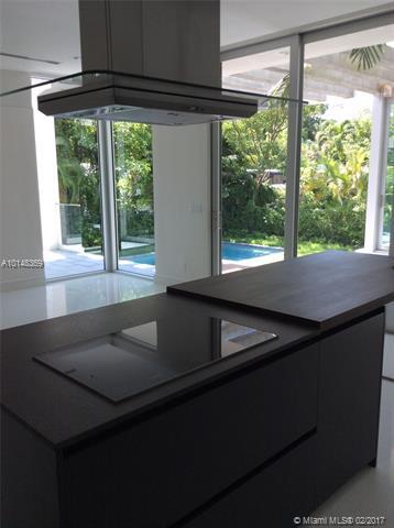 320 W Heather Dr, Key Biscayne, FL 33149 photo 9
