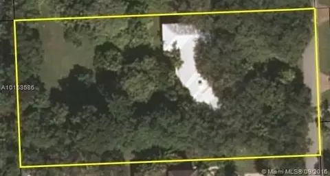 8900 SW 64th Ct, Pinecrest, FL 33156 photo 2