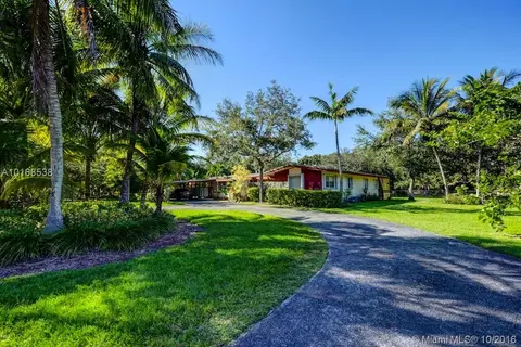 7915 SW 128th St, Miami, FL 33156 photo 2