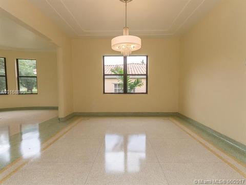 301 Deer Run, Miami Springs, FL 33166 photo 8