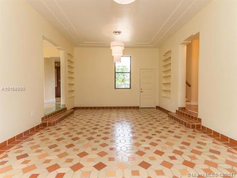 301 Deer Run, Miami Springs, FL 33166 photo 5