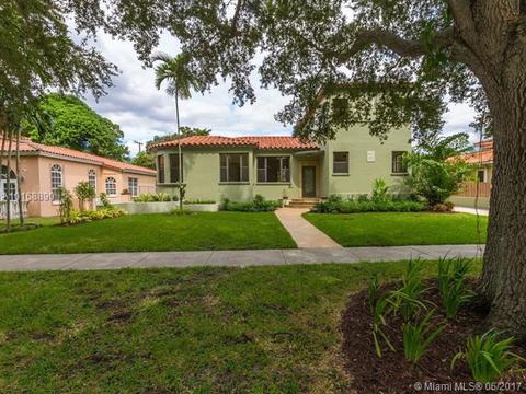 301 Deer Run, Miami Springs, FL 33166 photo 2