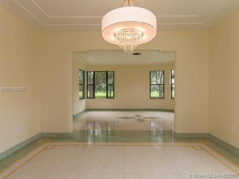 301 Deer Run, Miami Springs, FL 33166 photo 9