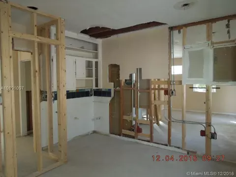 6331 NE 4th Ct, Miami, FL 33138 photo 4