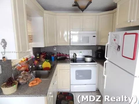 410 E 40th St, Hialeah, FL 33013 photo 11