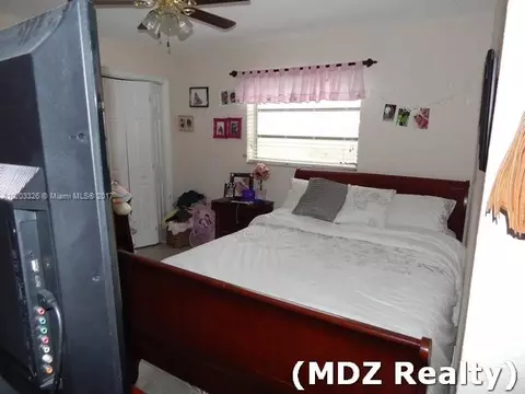410 E 40th St, Hialeah, FL 33013 photo 10