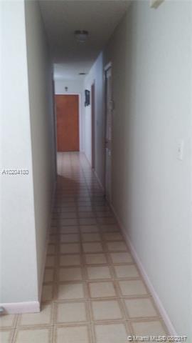 967 W 39th Pl, Hialeah, FL 33012 photo 9
