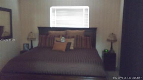 967 W 39th Pl, Hialeah, FL 33012 photo 10