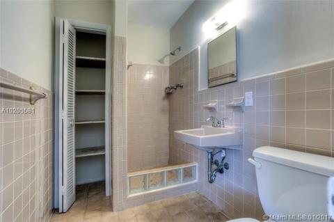 1229 W 76th St, Hialeah, FL 33014 photo 11