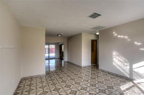 1229 W 76th St, Hialeah, FL 33014 photo 2