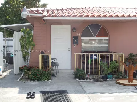 196 E 8th St, Hialeah, FL 33010 photo 1