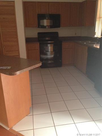 Undisclosed, Hialeah, FL 33015 photo 1