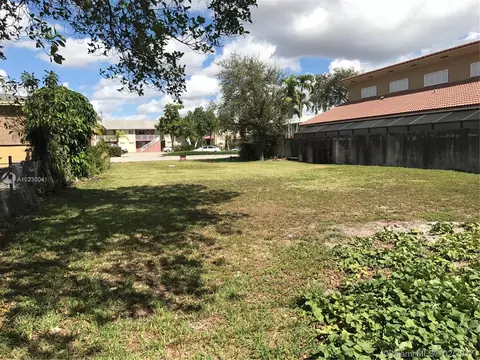 336 E 6th St, Hialeah, FL 33010 photo 2