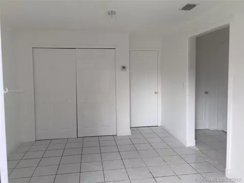 541 E 38th St, Hialeah, FL 33013 photo 17