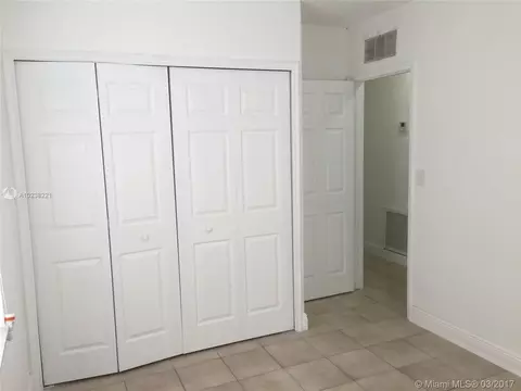 541 E 38th St, Hialeah, FL 33013 photo 12