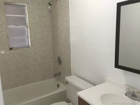 541 E 38th St, Hialeah, FL 33013 photo 20
