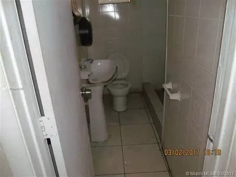 80 NE 68th Ter, Miami, FL 33138 photo 4