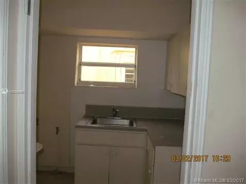 80 NE 68th Ter, Miami, FL 33138 photo 8