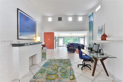 9417 Bay Dr, Surfside, FL 33154 photo 5