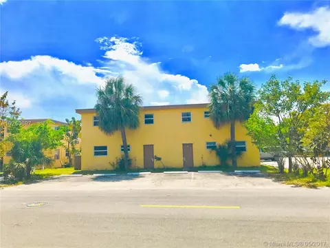 260 SW 8th St, Pompano Beach, FL 33060 photo 3