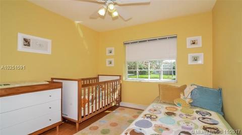 560 Warren Ln, Key Biscayne, FL 33149 photo 8