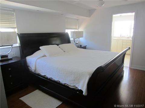 560 Warren Ln, Key Biscayne, FL 33149 photo 5