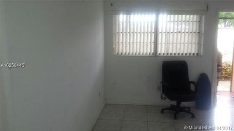 Undisclosed, Hialeah, FL 33015 photo 2