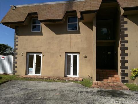 1620 SW 96th Ave, Miami, FL 33165 photo 2