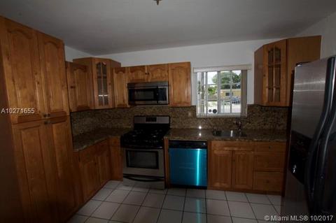 373 E 51st St, Hialeah, FL 33013 photo 8