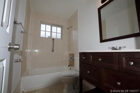 373 E 51st St, Hialeah, FL 33013 photo 13
